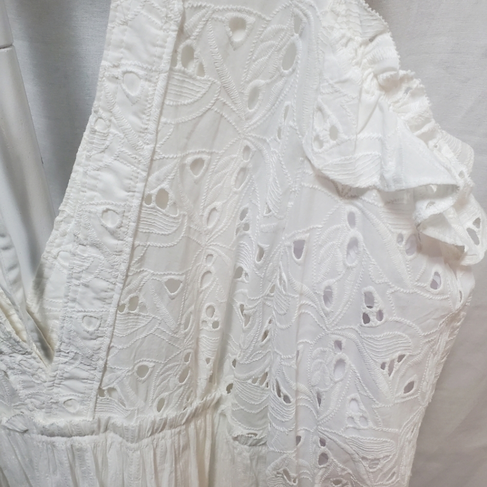 NWT IRO White Eyelet Ruffle Sleeve Dress - Size 42 / 10 - Picture 8 of 12